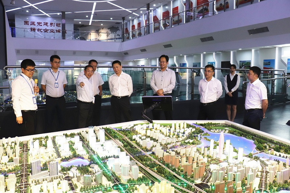 深城投集团与中建七局签订合作框架协议 深城投集团与中建七局签订合作框架协议